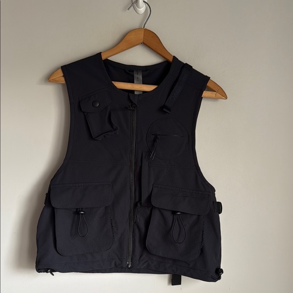 Outdoor Voices Black RecTrek Vest Small - Picture 2 of 12